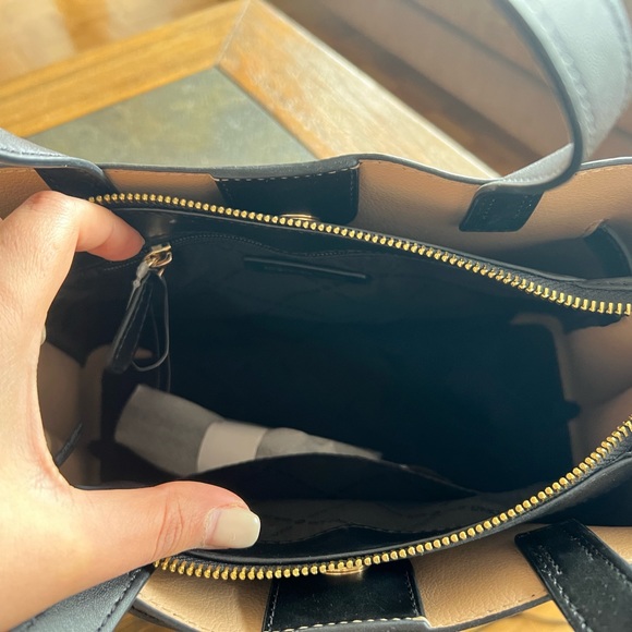 Michael kors large leather bag. New. Never used. - Picture 2 of 2